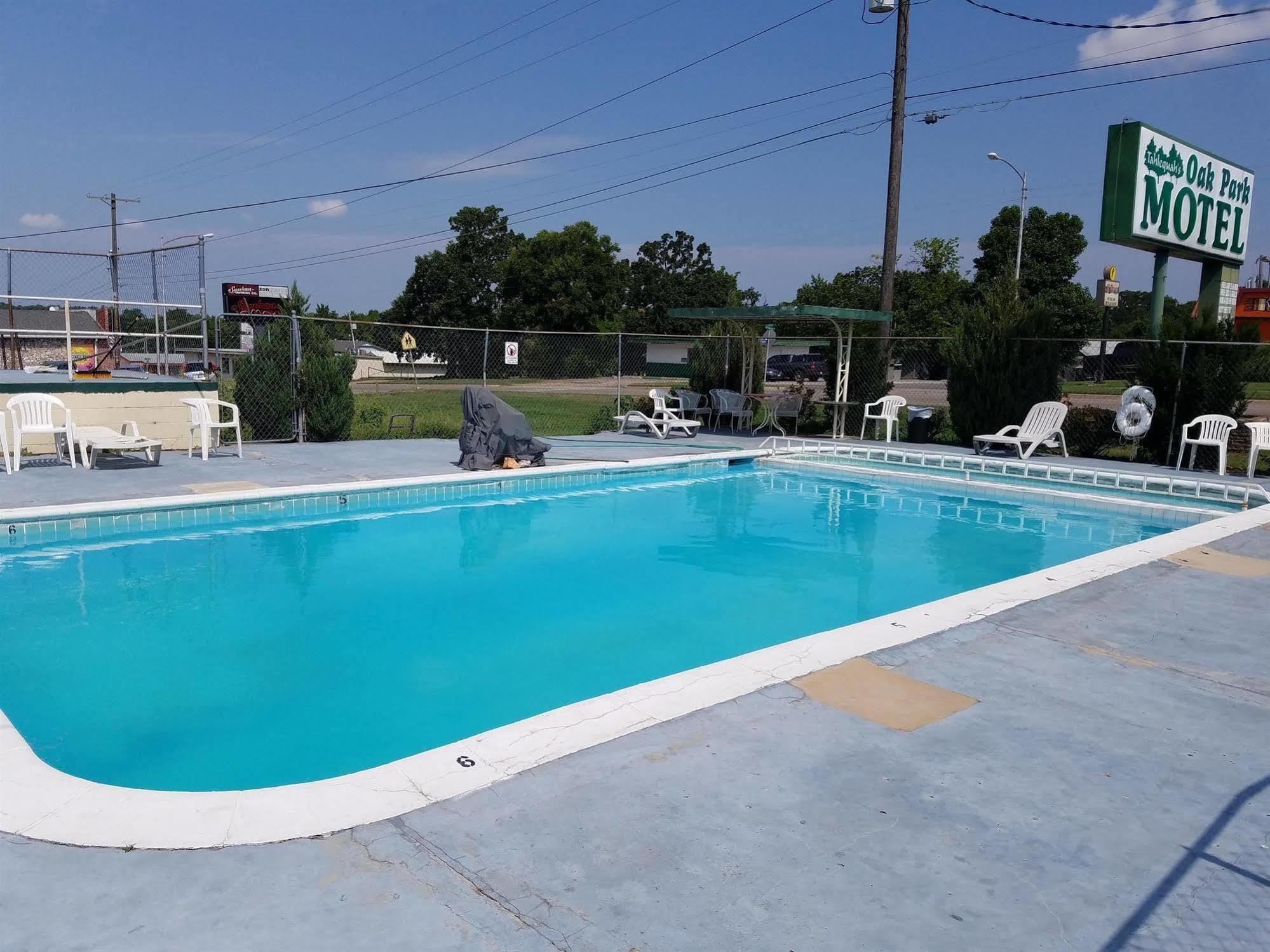 Tahlequah Oak Park Motel מראה חיצוני תמונה